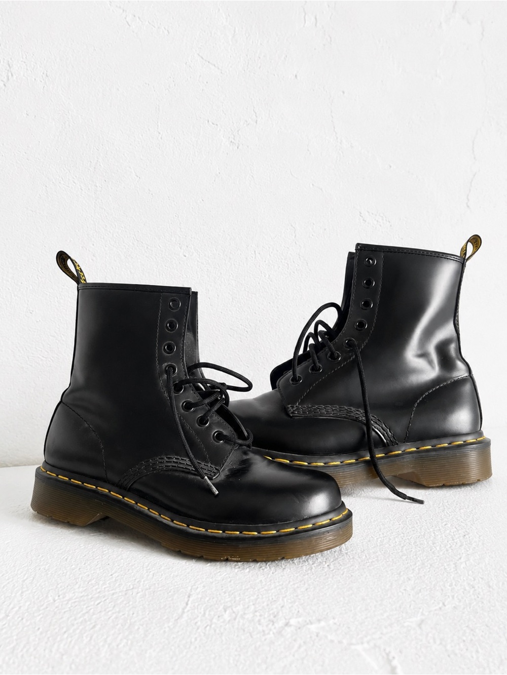 Dr. Martens 1460 Black Smooth Leather Combat Boots | Women’s US 7